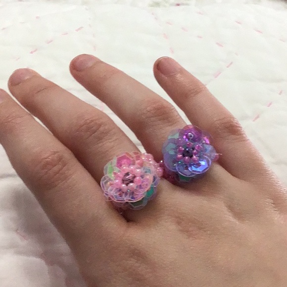 Two stylish rings - Picture 2 of 2